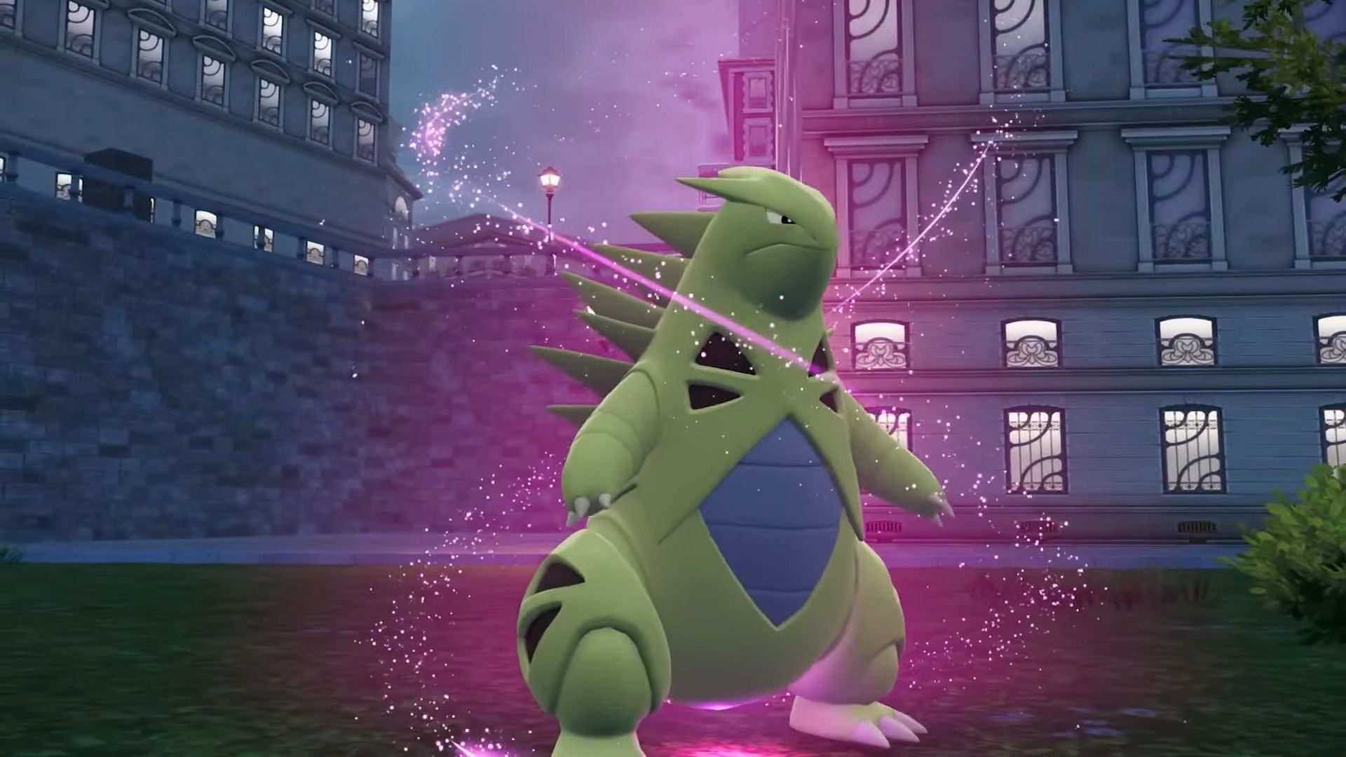 The purple aura starts appearing from before the Pokemon starts to transform (Image via The Pokemon Company)